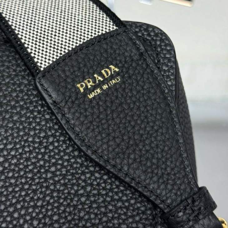 Picture of Prada Handbags _SKUfw228519886fw